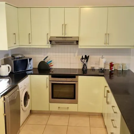 Сasa de vacaciones Peaceful Retreat In Polis With 3 Bedrooms *
